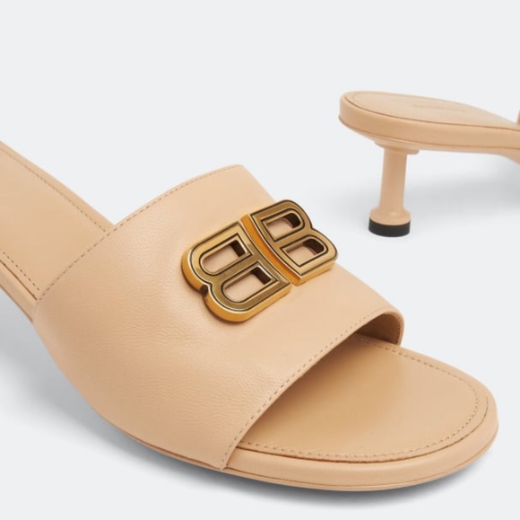 - New 💯 Authentic BalenciagaBb Logo Plaque Heeled Mules - Picture 4 of 14